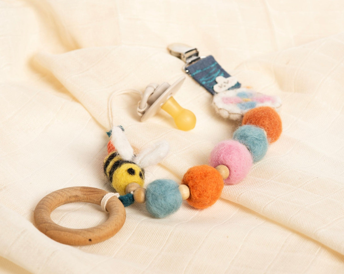 Bienen und Blumen - Mobile und Spielzeugkette Set aus Filz