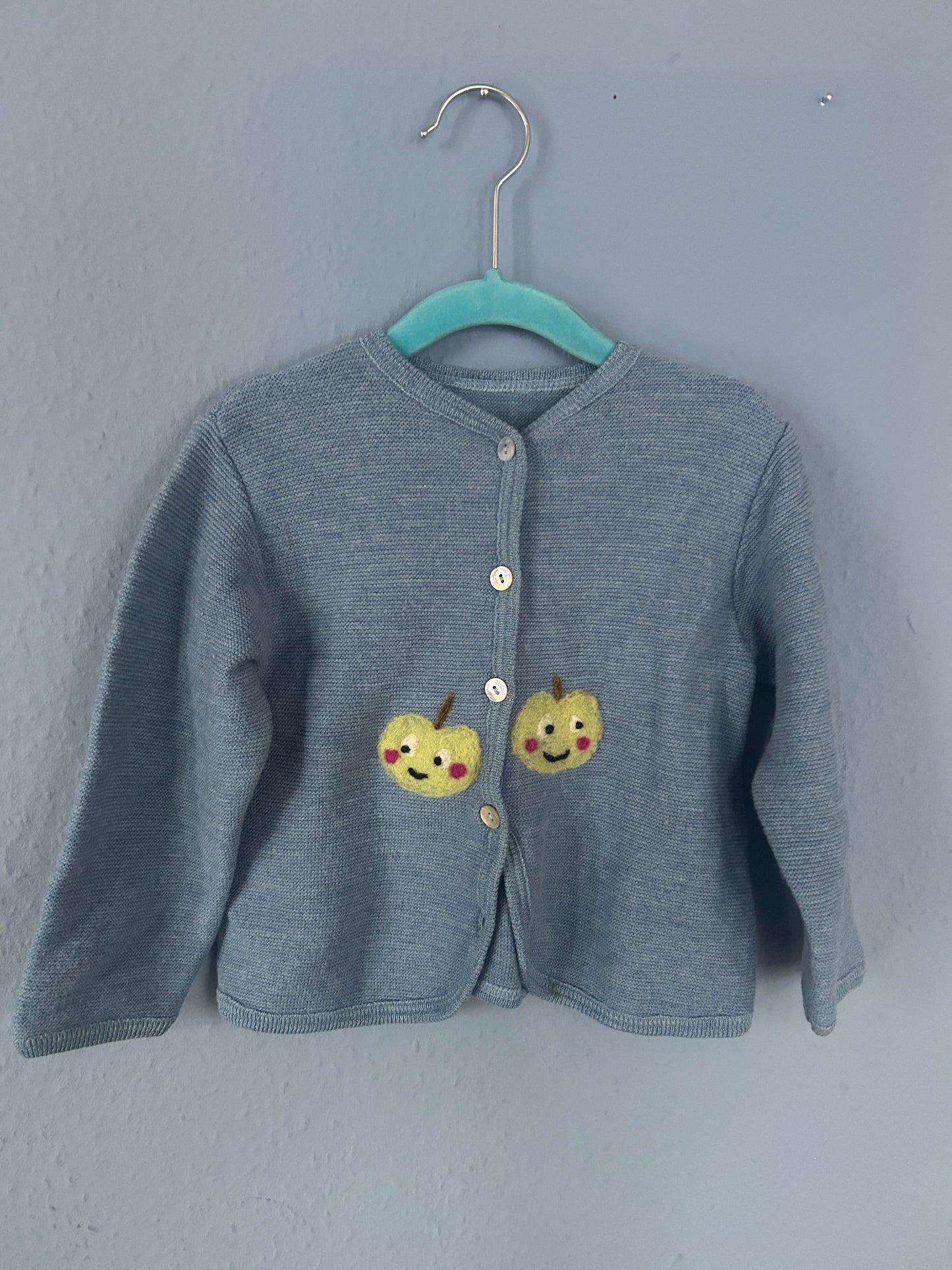 Apfel Strickjacke Wolle Upcycling