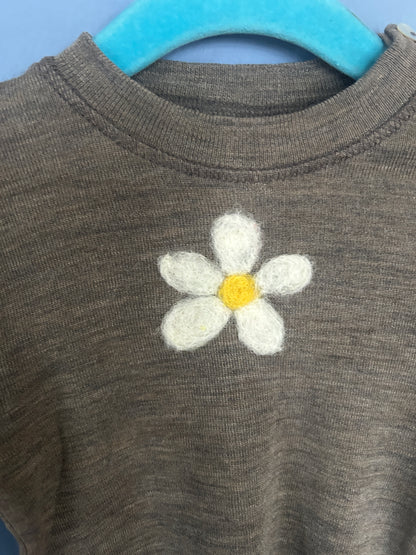 Wolle Unterhemd Biene und Blume Upcycling