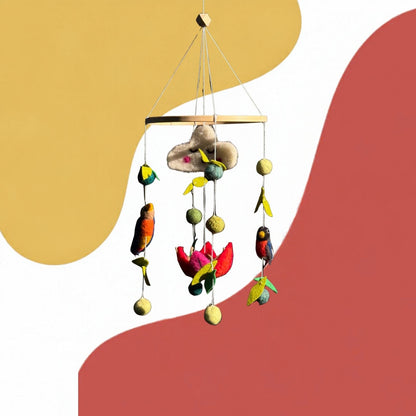 Vogelfamilie- Mobile aus Filz - Geschenk zur Geburt - Nachhaltig Geschenk- Hand made in Köln